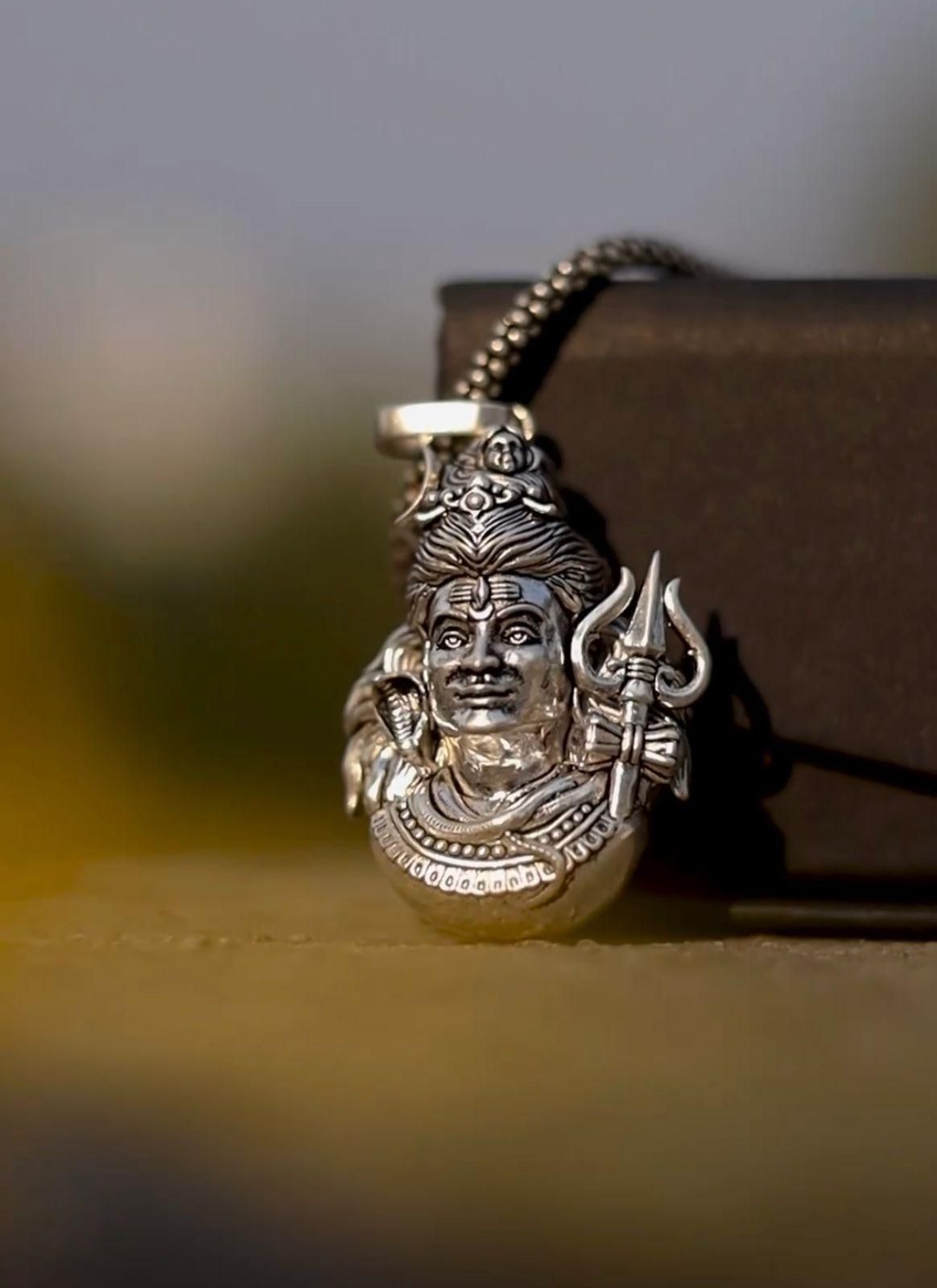 Lord Mahadev Premium Pendant Chain - Wayoftrend